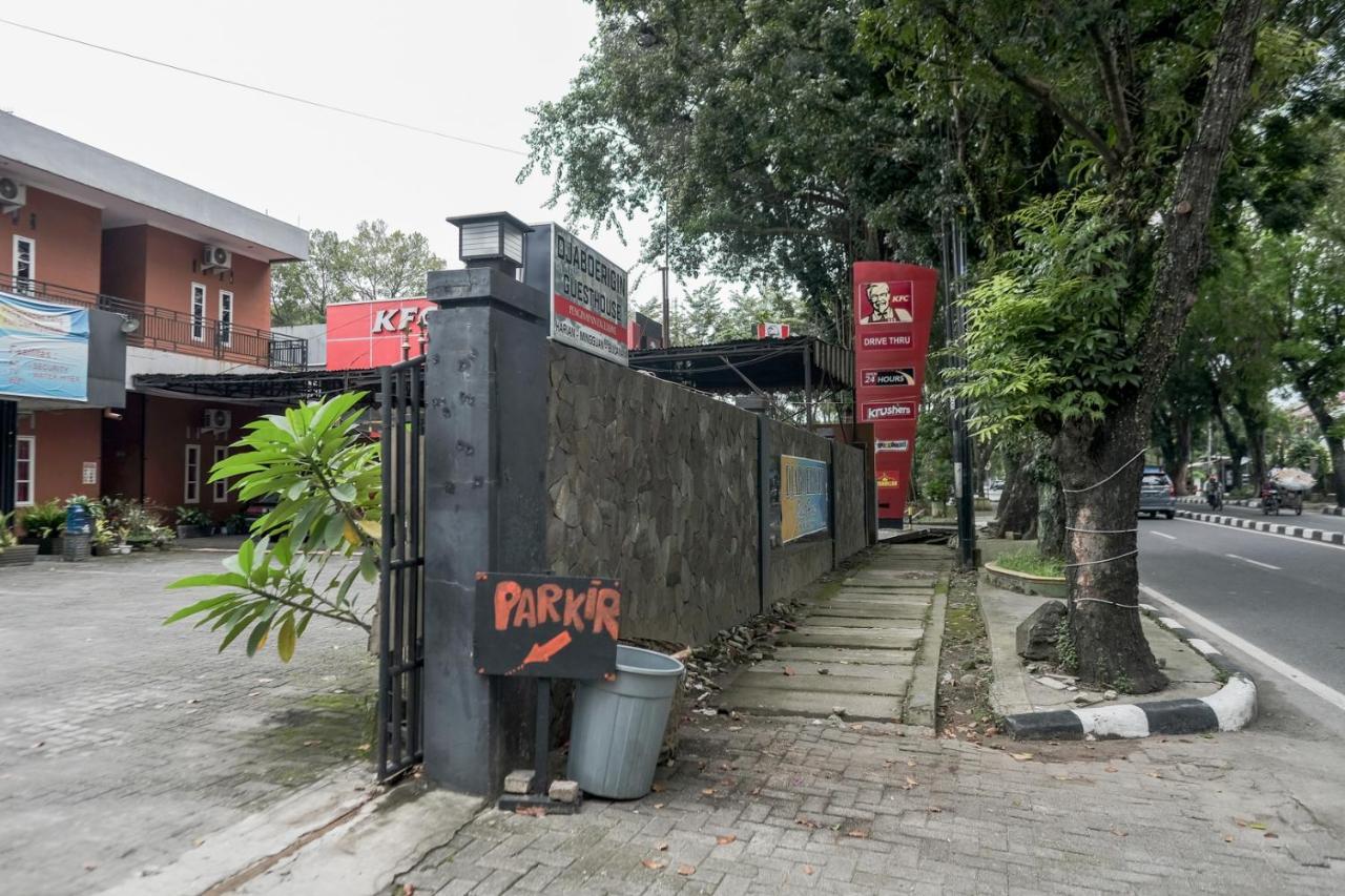 Djaboerigin Mongonsidi Guest House Redpartner Medan Eksteriør billede